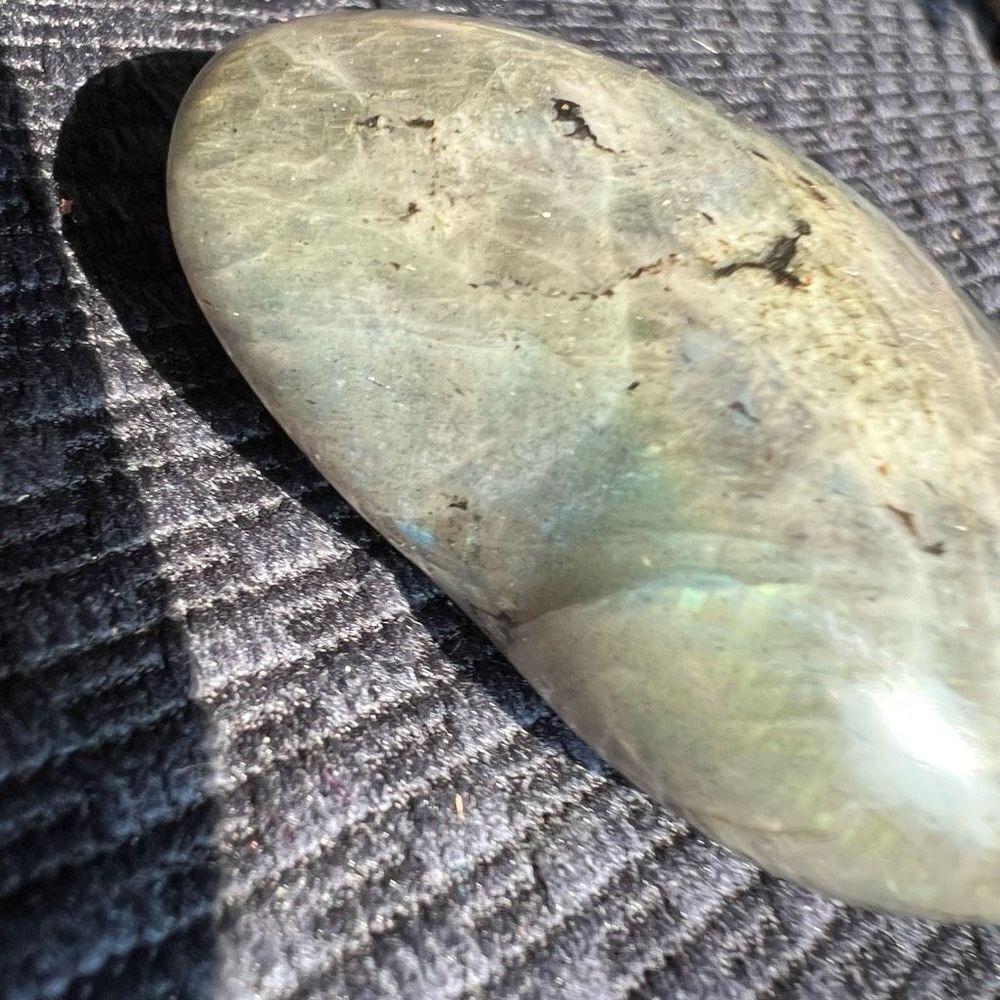 Rainbow Flash Labradorite‎ Heart Palm Stone Healing Crystal Carving Gem - Picture 8 of 11